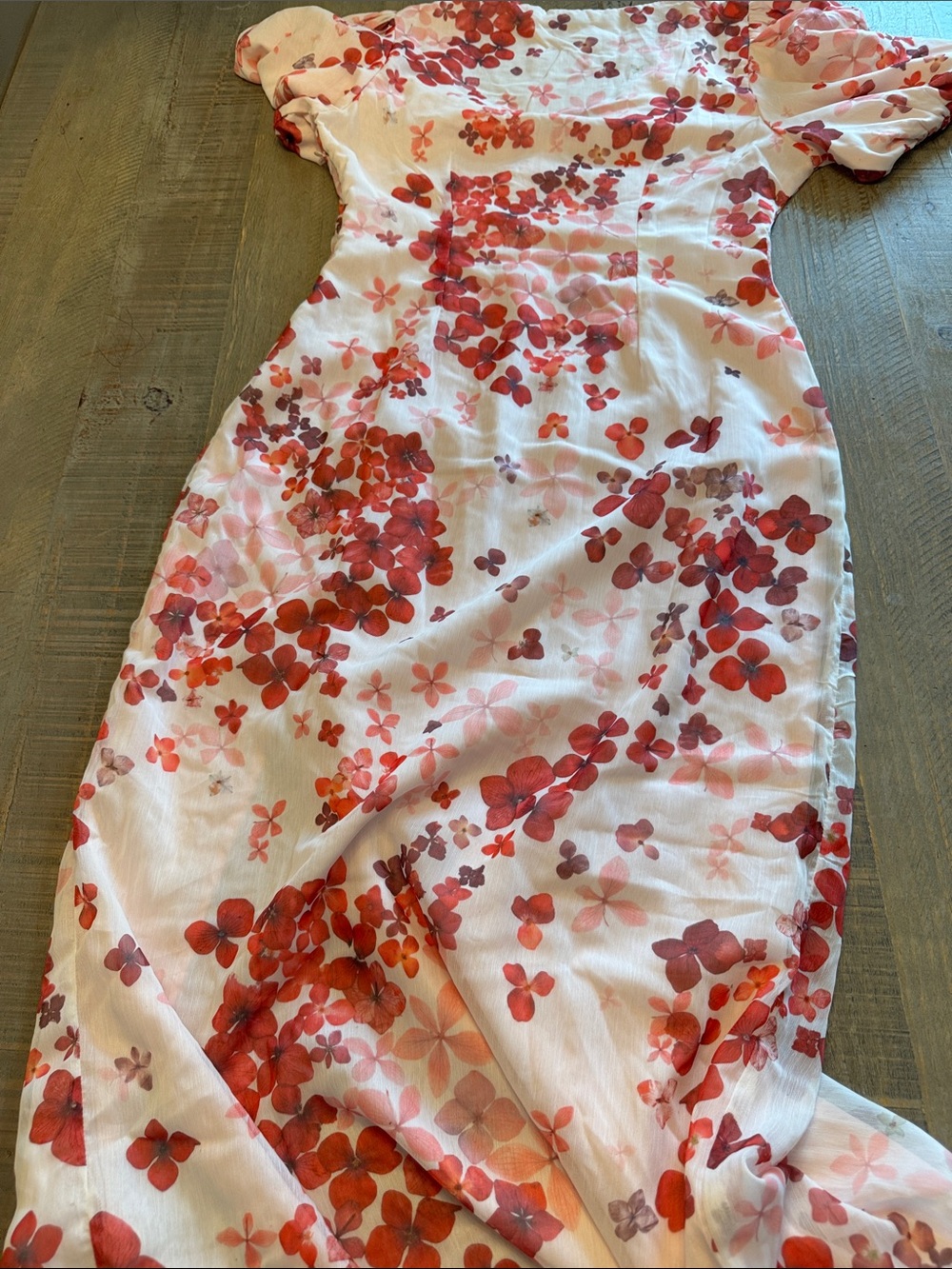 Floral V-Neck Puff-Sleeve Midi Dress in Red - Picture 7 of 7